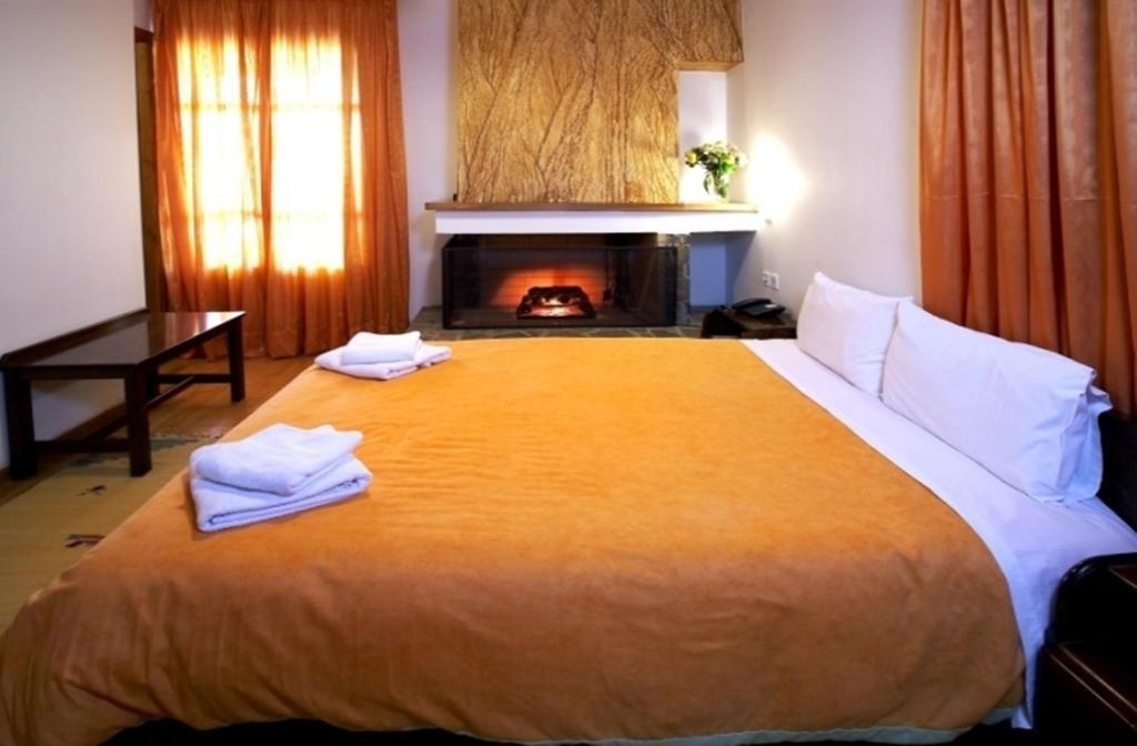 Hotel Semeli Gkoura Chambre photo